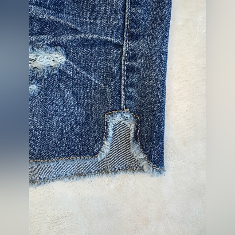 Route 66 Distressed Denim Women's Shorts - Size 8. - Picture 8 of 11